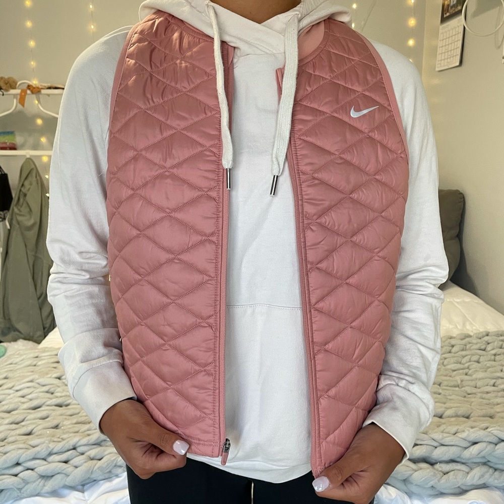 Nike vest